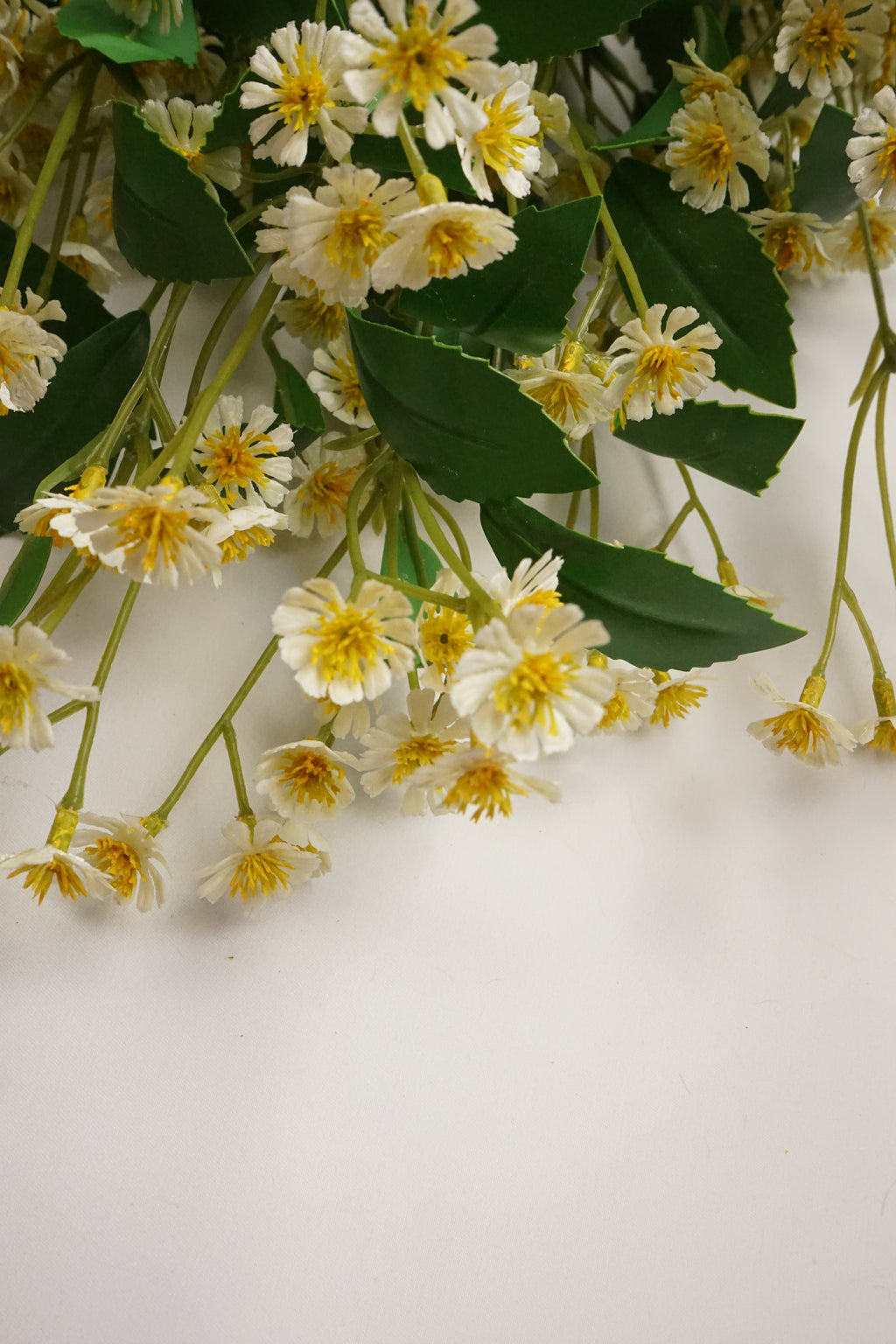 Faux White Daisy Stem
