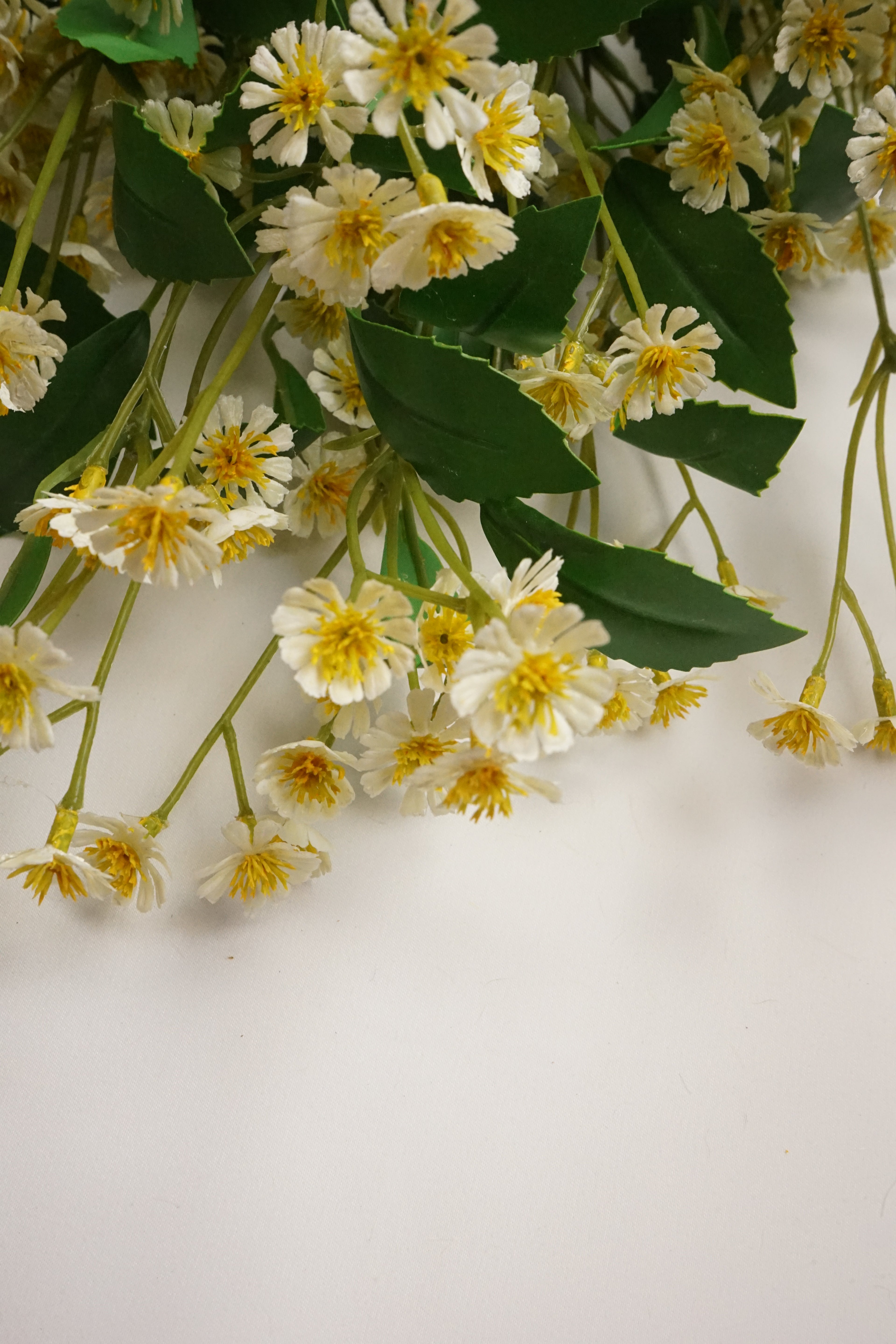 Faux White Daisy Stem