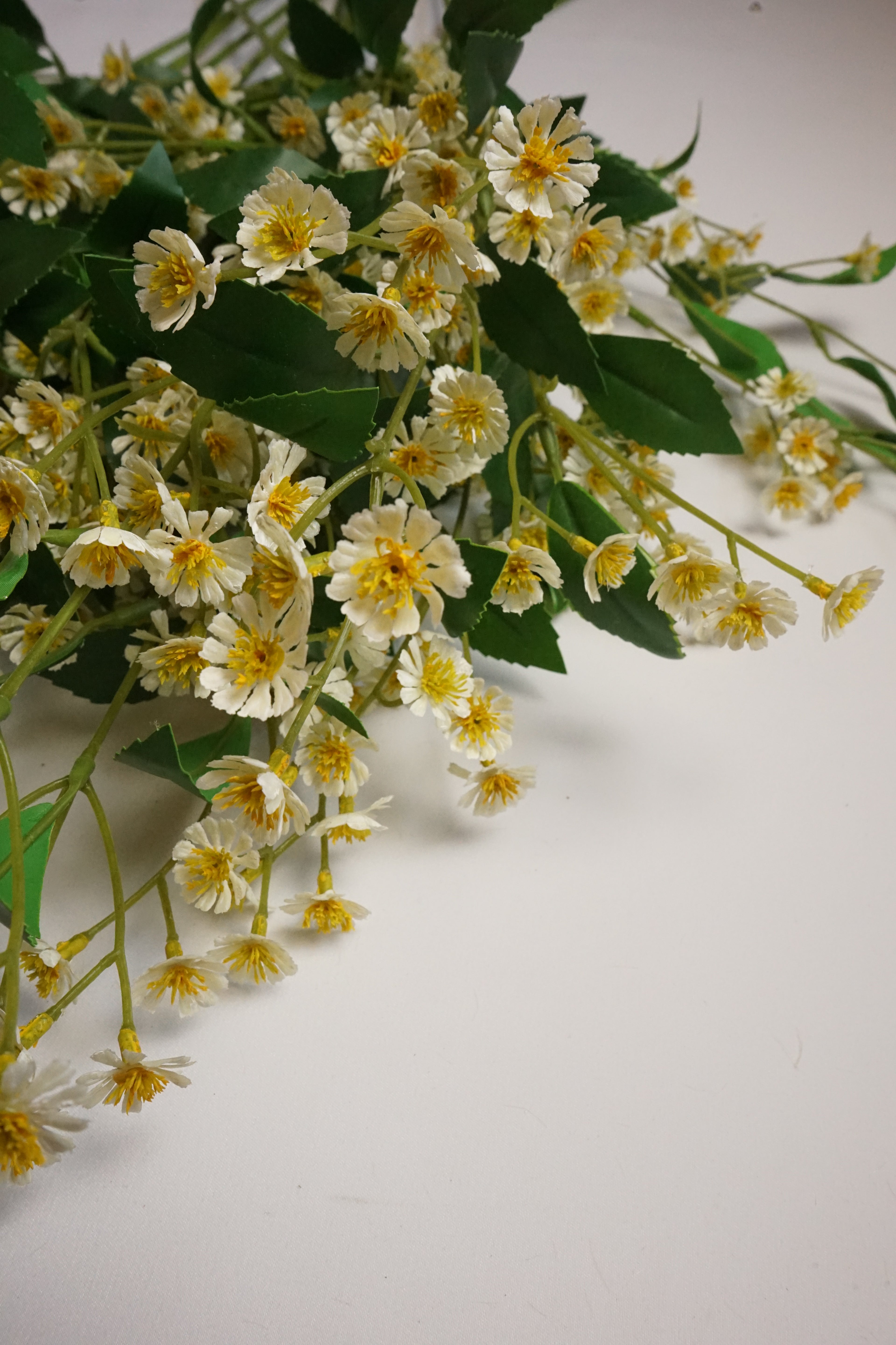 Faux White Daisy Stem