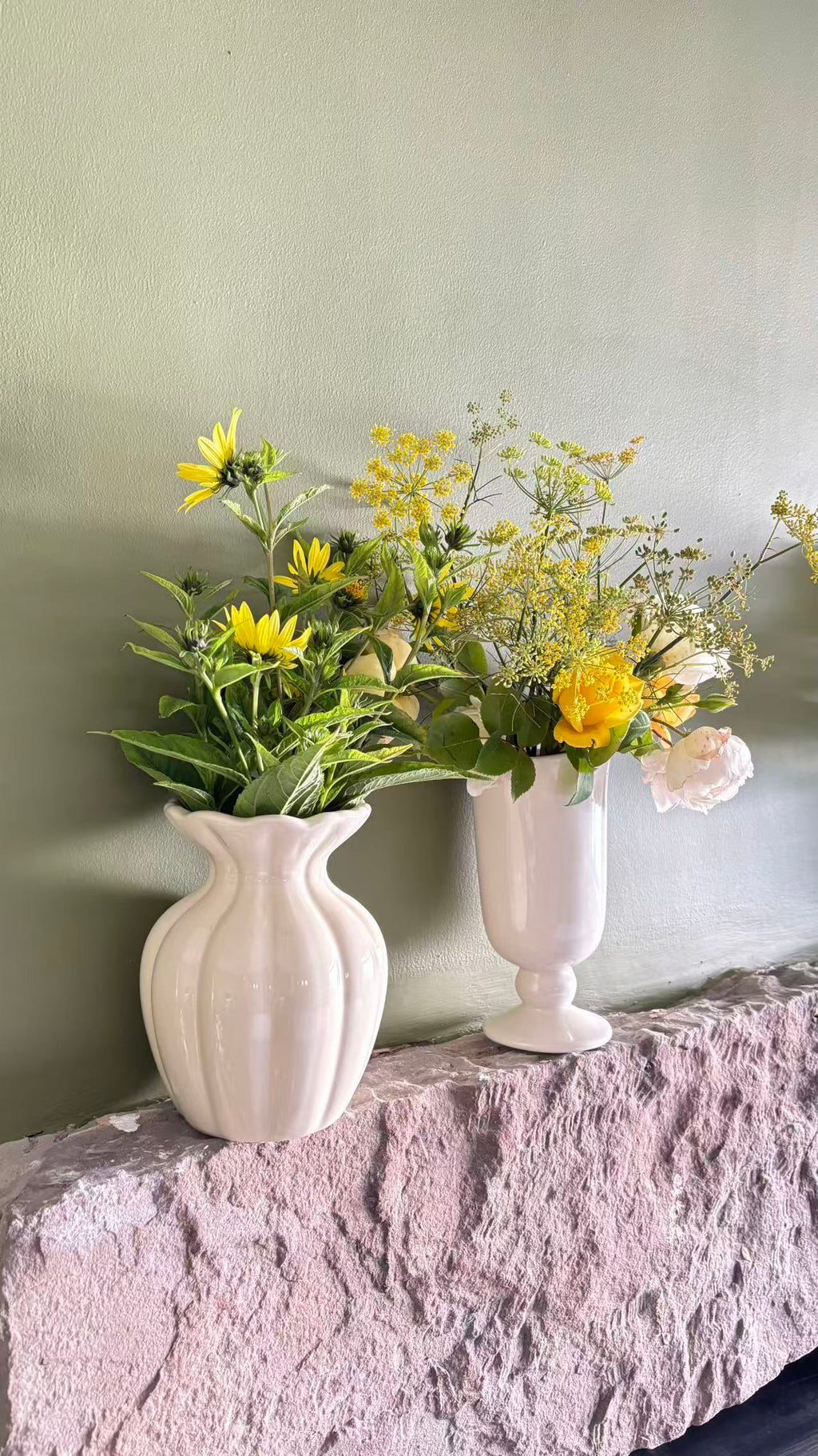White Footed Urn Vase | Ceramic Pedestal Flower Vase