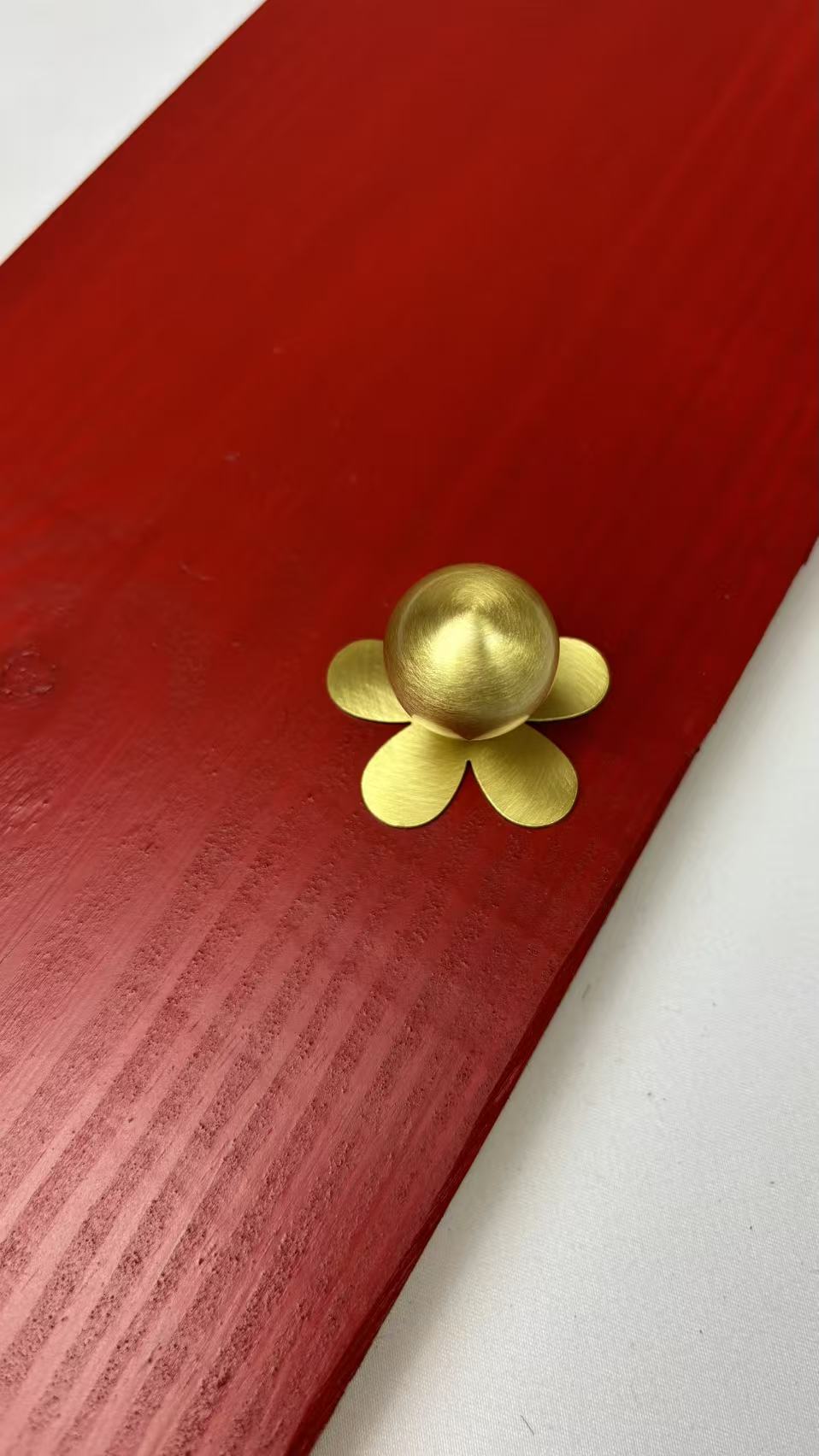Flower Backplate&Knob, Solid Brass
