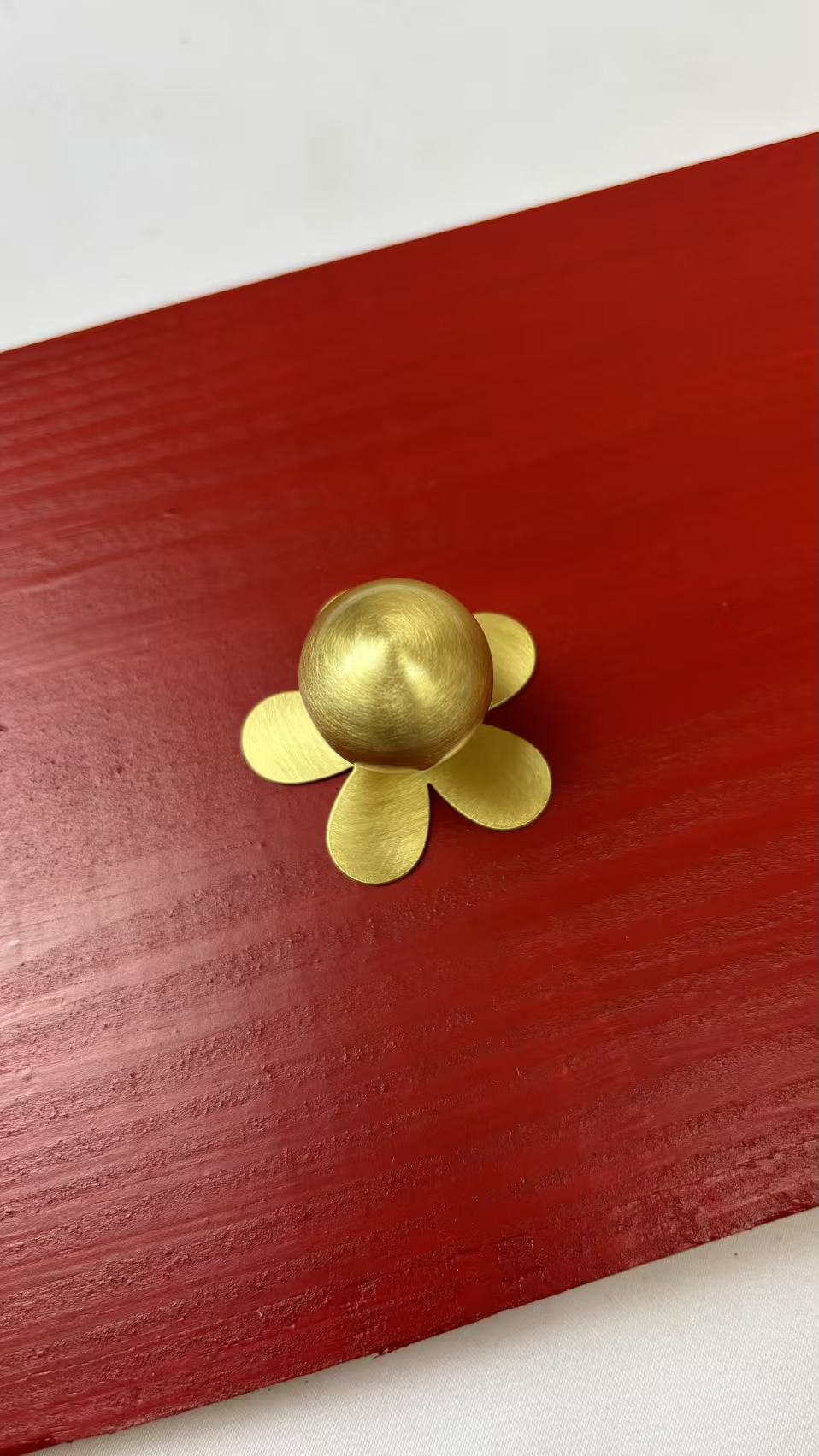 Flower Backplate&Knob, Solid Brass