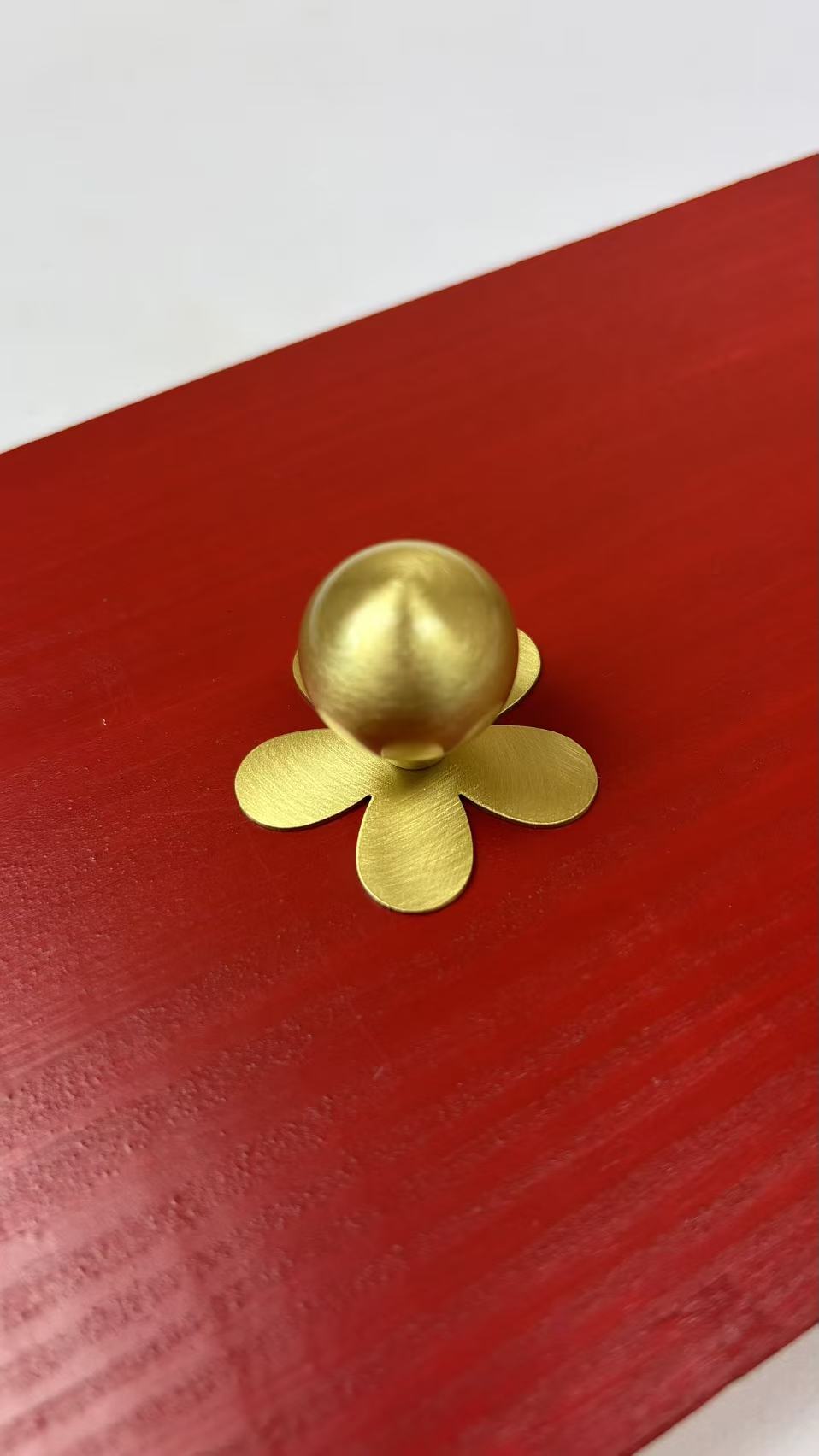 Flower Backplate&Knob, Solid Brass